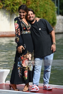 Serena Rossi feet photo thumbnail