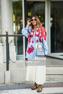 Serena Rossi feet photo thumbnail