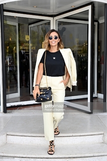 Serena Rossi feet photo thumbnail