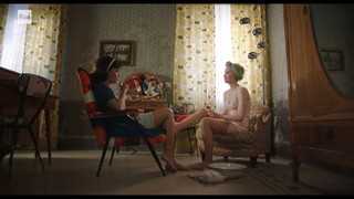 Serena Rossi feet photo thumbnail