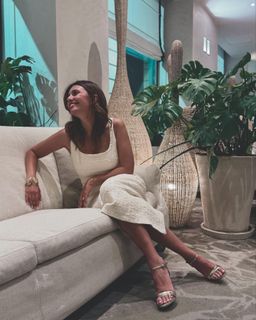 Serena Rossi feet photo thumbnail