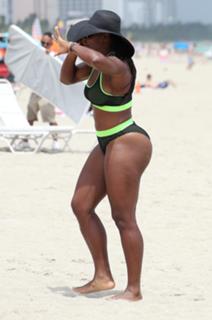 Serena Williams feet photo thumbnail