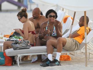 Serena Williams feet photo thumbnail