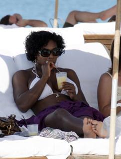 Serena Williams feet photo thumbnail