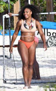 Serena Williams feet photo thumbnail