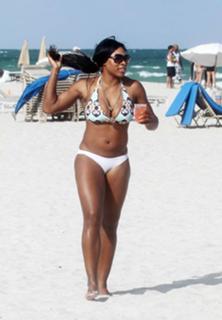Serena Williams feet photo thumbnail
