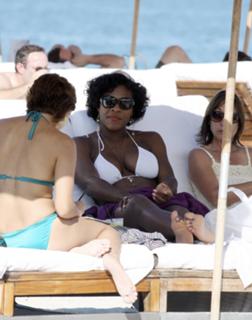 Serena Williams feet photo thumbnail