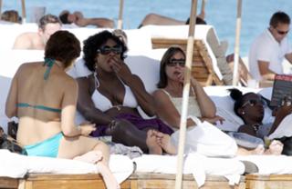 Serena Williams feet photo thumbnail