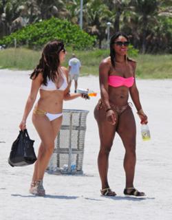 Serena Williams feet photo thumbnail