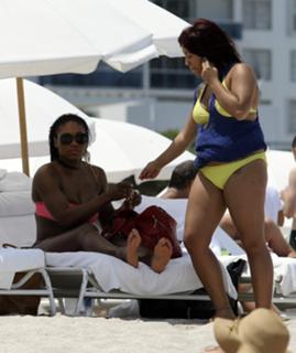 Serena Williams feet photo thumbnail