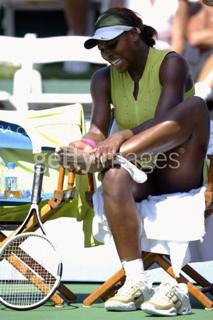 Serena Williams feet photo thumbnail