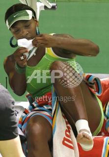 Serena Williams feet photo thumbnail