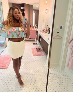 Serena Williams feet photo thumbnail
