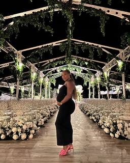 Serena Williams feet photo thumbnail