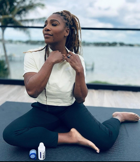 Serena Williams feet photo thumbnail