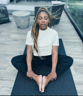 Serena Williams feet photo thumbnail