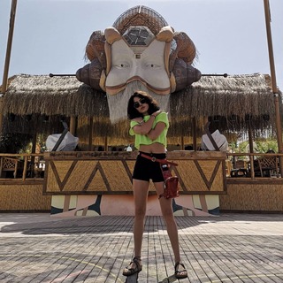Serenay Aktas feet photo 4