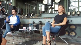 Serenay Sarikaya feet photo thumbnail