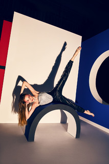 Serenay Sarikaya feet photo thumbnail