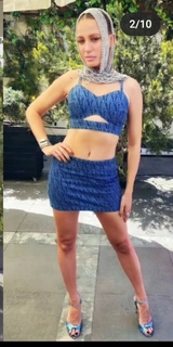 Serenay Sarikaya feet photo thumbnail