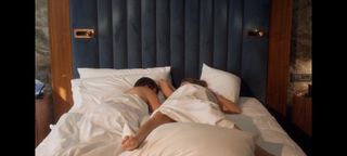 Serenay Sarikaya feet photo thumbnail