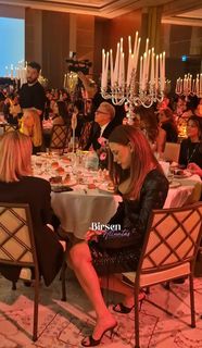 Serenay Sarikaya feet photo 20