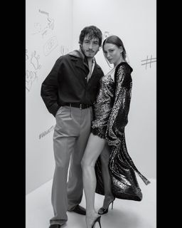 Serenay Sarikaya feet photo 10