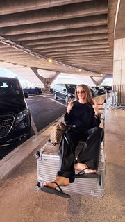 Serenay Sarikaya feet photo 13