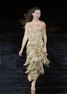 Serenay Sarikaya feet photo 11