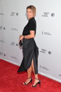Serinda Swan feet photo thumbnail