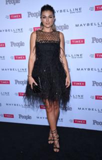 Serinda Swan feet photo thumbnail