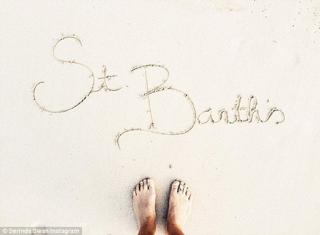 Serinda Swan feet photo thumbnail