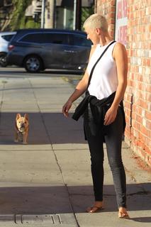 Serinda Swan feet photo thumbnail