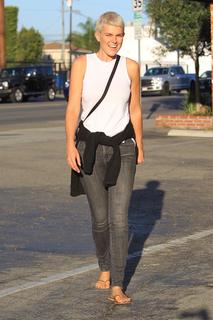 Serinda Swan feet photo thumbnail