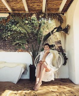 Serinda Swan feet photo thumbnail