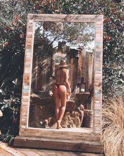 Serinda Swan feet photo thumbnail