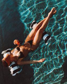 Serinda Swan feet photo thumbnail