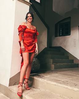 Serinda Swan feet photo thumbnail