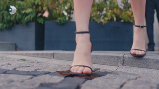 Serra Aritürk feet photo 10