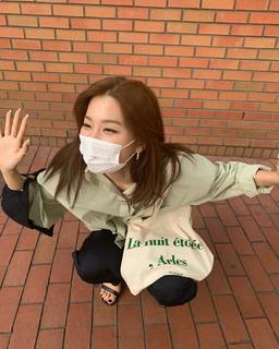 Seul-gi Kang feet photo thumbnail