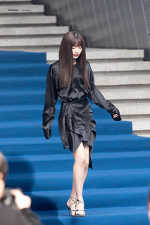 Seul-gi Kang feet photo thumbnail