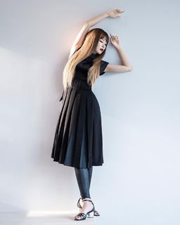 Seul-gi Kang feet photo thumbnail