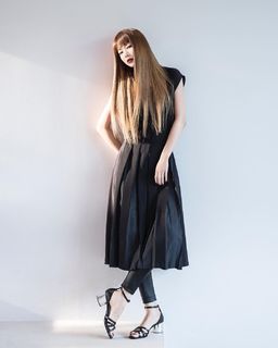 Seul-gi Kang feet photo thumbnail