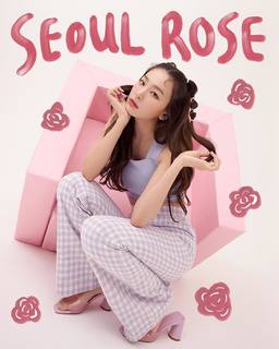 Seul-gi Kang feet photo thumbnail