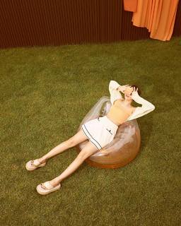 Seul-gi Kang feet photo thumbnail