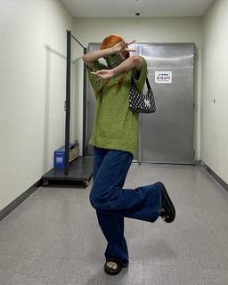 Seul-gi Kang feet photo thumbnail