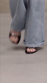 Seul-gi Kang feet photo 18