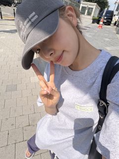 Seul-gi Kang feet photo 1