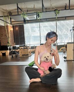 Seung-Yeon Han feet photo 4
