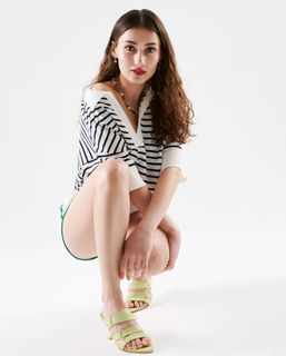 Sevda Erginci feet photo 3